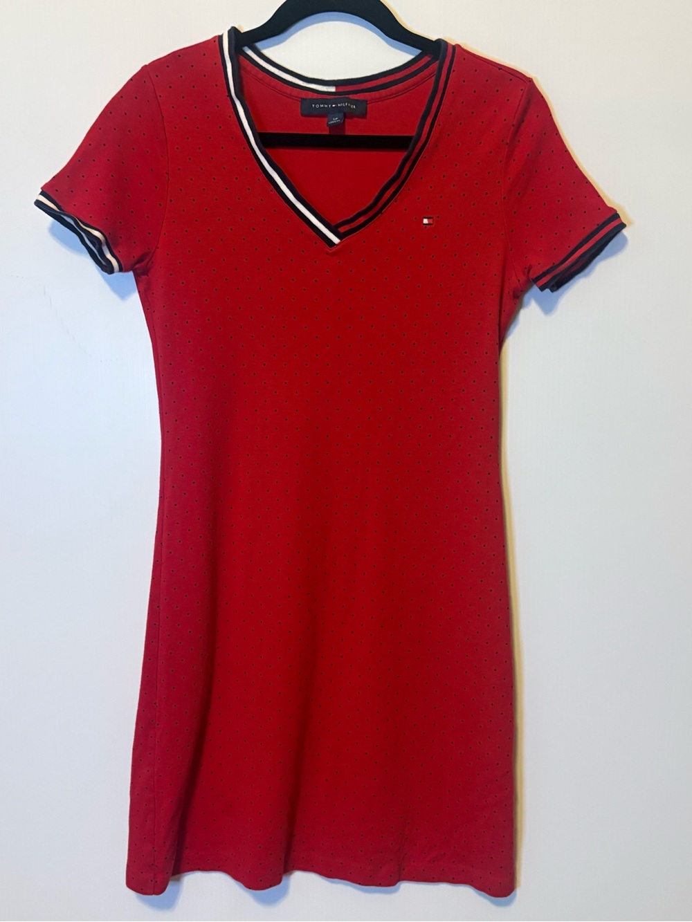 Men Sweater Subcategory Identification - Picture 2 of 6